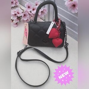 New Luv Betsey by Betsey Johnson quilted crossbody bag
